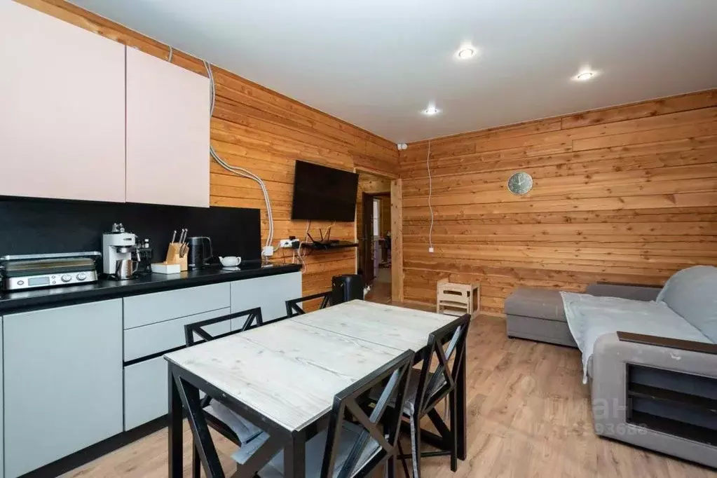 Дом в Иркутская область, Иркутский муниципальный округ, пос. Малая ... - Фото 1