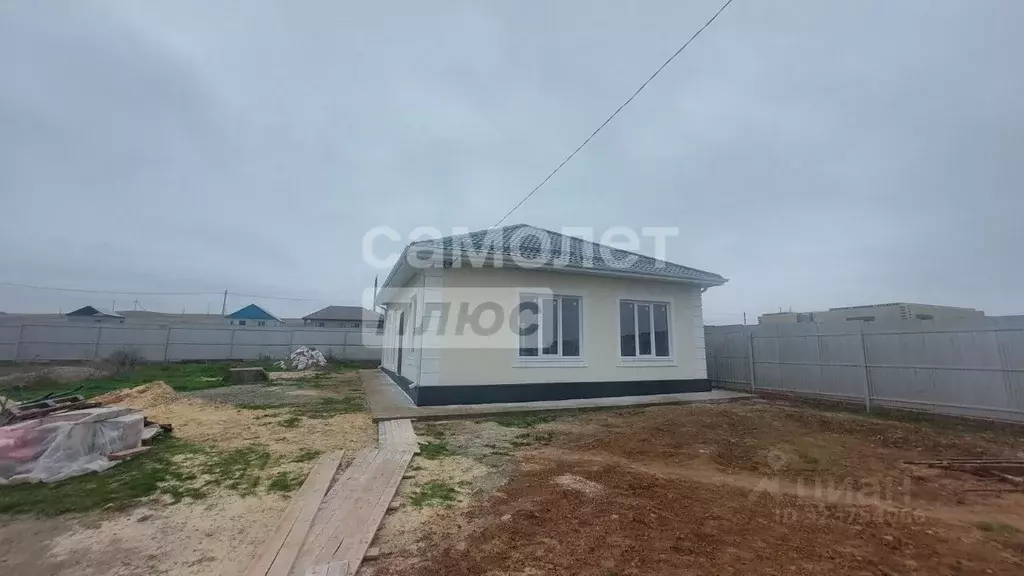 Дом в Калмыкия, Элиста Ковыльная ул. (100 м) - Фото 2