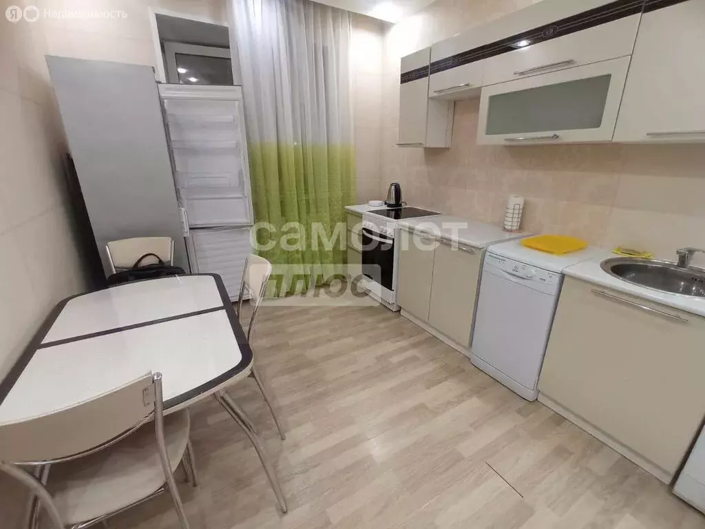 1-комнатная квартира: Тобольск, 9-й микрорайон, 11 (36 м) - Фото 0