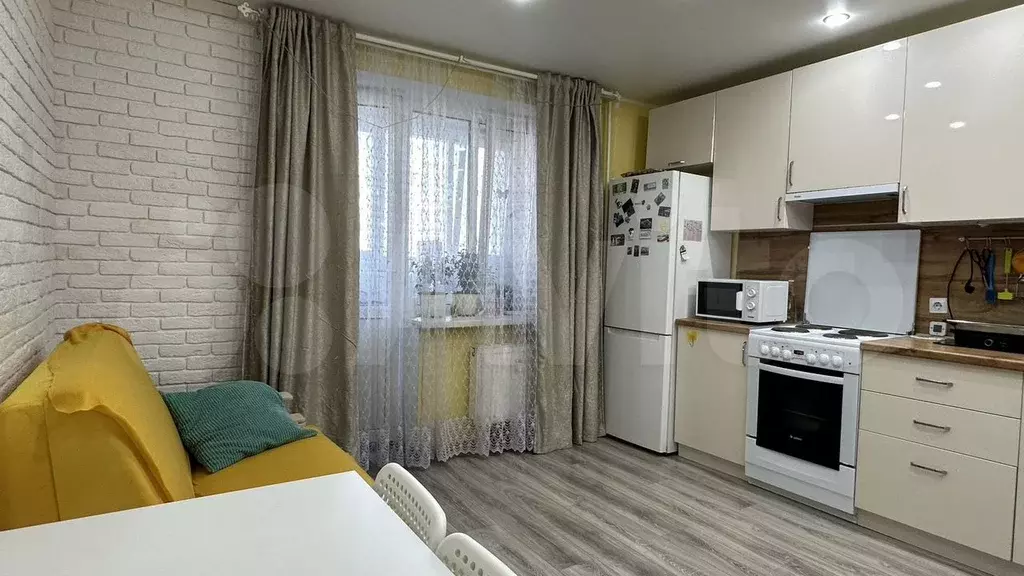 1-к. квартира, 40 м, 7/9 эт. - Фото 0