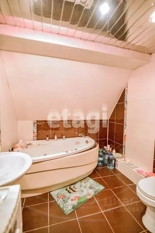 Дом в Сахалинская область, Южно-Сахалинск Южно-Сахалинская ул., 102 ... - Фото 2