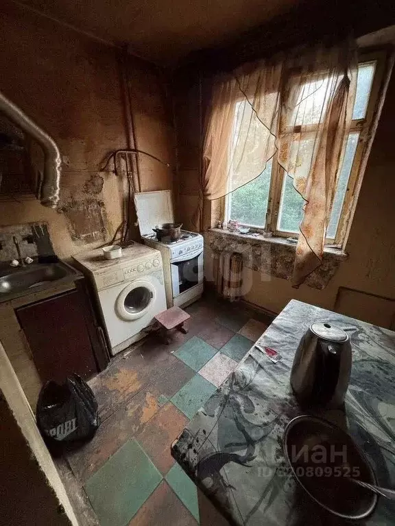 3-к кв. Ярославская область, Ярославль ул. Урицкого, 45а (57.9 м) - Фото 0