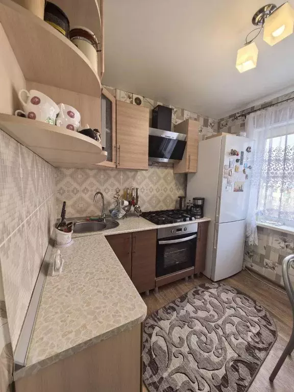 3-к кв. Омская область, Омск Заозерный мкр, ул. Тимофея Белозерова, 13 ... - Фото 1