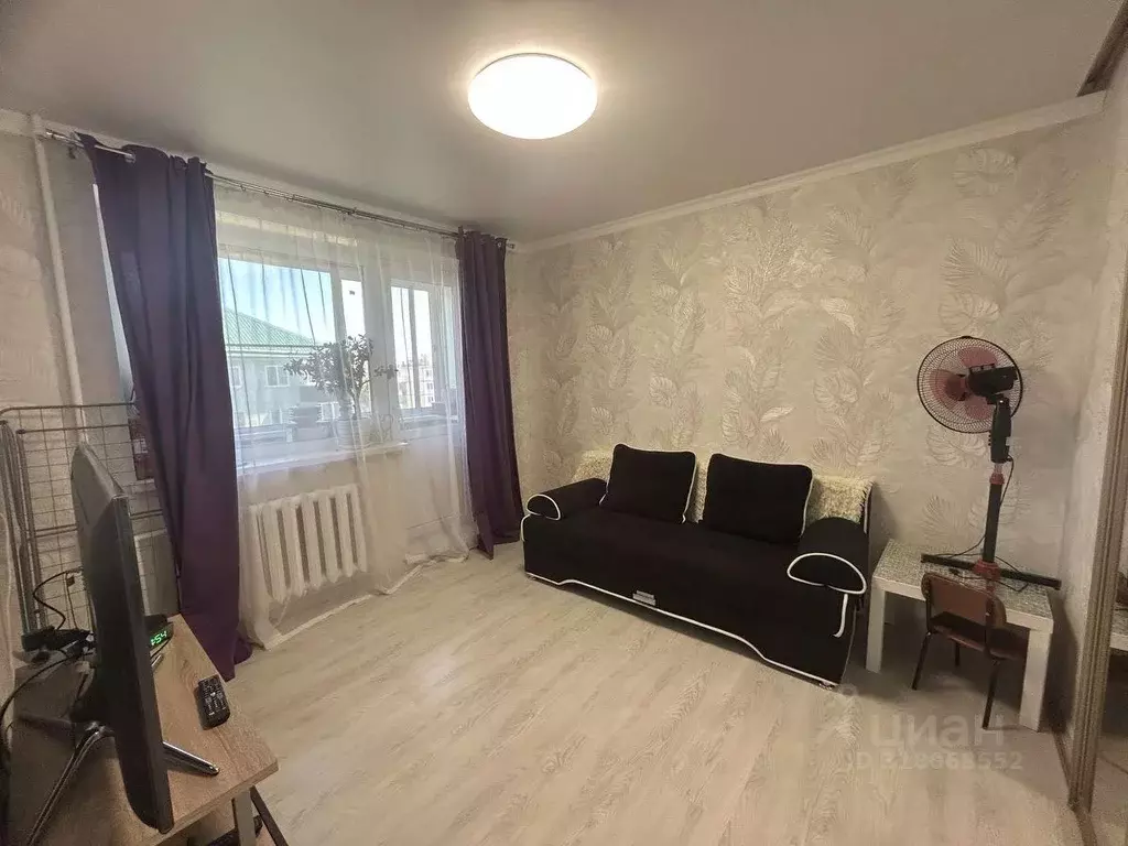 1-к кв. Самарская область, Тольятти бул. 50 лет Октября, 7 (30.0 м) - Фото 1