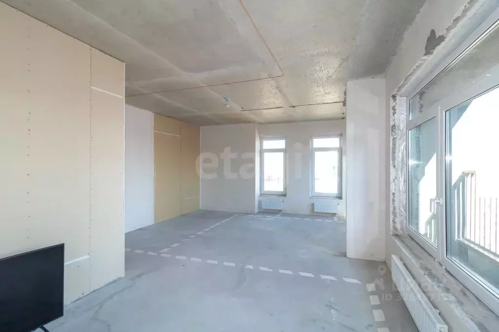 2-к кв. Тюменская область, Тюмень ул. Газовиков, 40 (102.0 м) - Фото 1