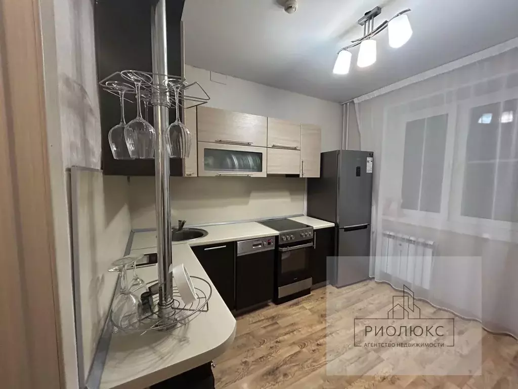 2-к кв. Челябинская область, Челябинск ул. Александра Шмакова, 10 ... - Фото 1