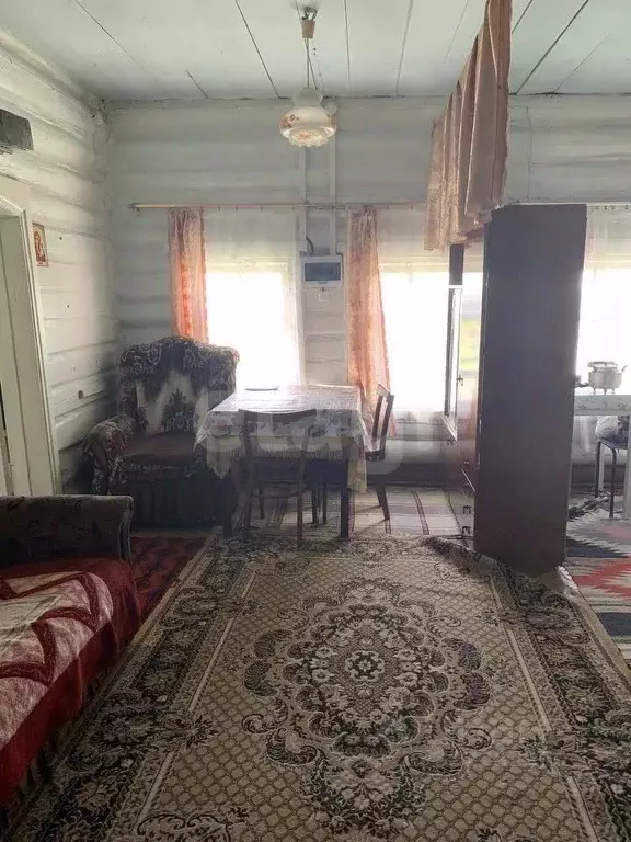 Дом в Курганская область, Далматовский муниципальный округ, с. ... - Фото 1