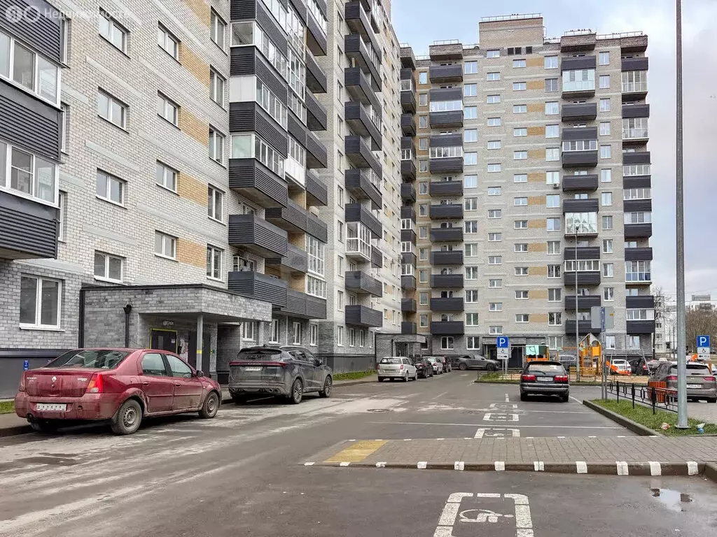 1-комнатная квартира: Псков, улица Ижорского Батальона, 17 (35.3 м) - Фото 1