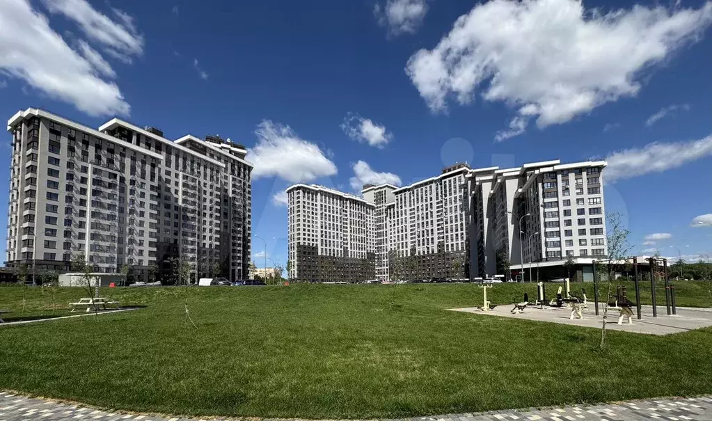 3-к. квартира, 89 м, 1/22 эт. - Фото 0