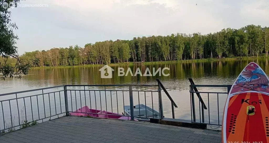 3-комнатная квартира: посёлок городского типа Малаховка, Комсомольская ... - Фото 1