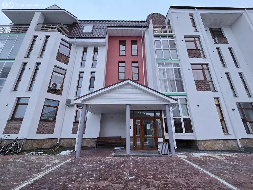 Квартира-студия: Екатеринбург, микрорайон Карасьеозёрский-2, Шамарский ... - Фото 1