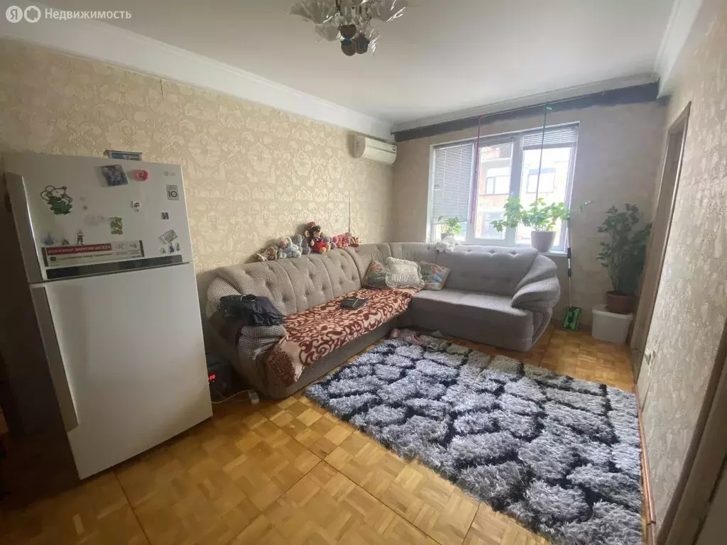 3-комнатная квартира: Махачкала, улица Гайдара Гаджиева, 11А (62 м) - Фото 0