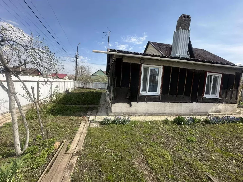 Дом в Саратовская область, Энгельс проезд 3-й Студенческий, 18 (60 м) - Фото 1