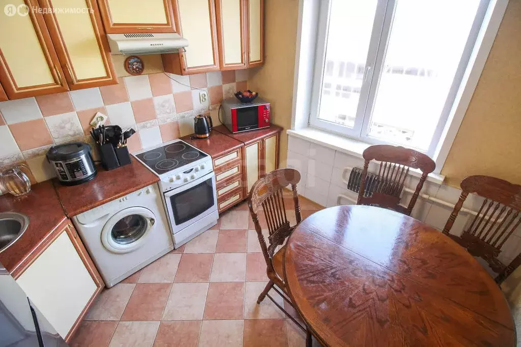 4-комнатная квартира: Барнаул, Лазурная улица, 22 (85.4 м) - Фото 0