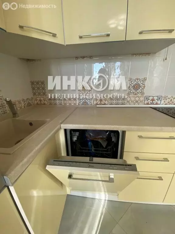 1-комнатная квартира: посёлок городского типа Свердловский, улица ... - Фото 2