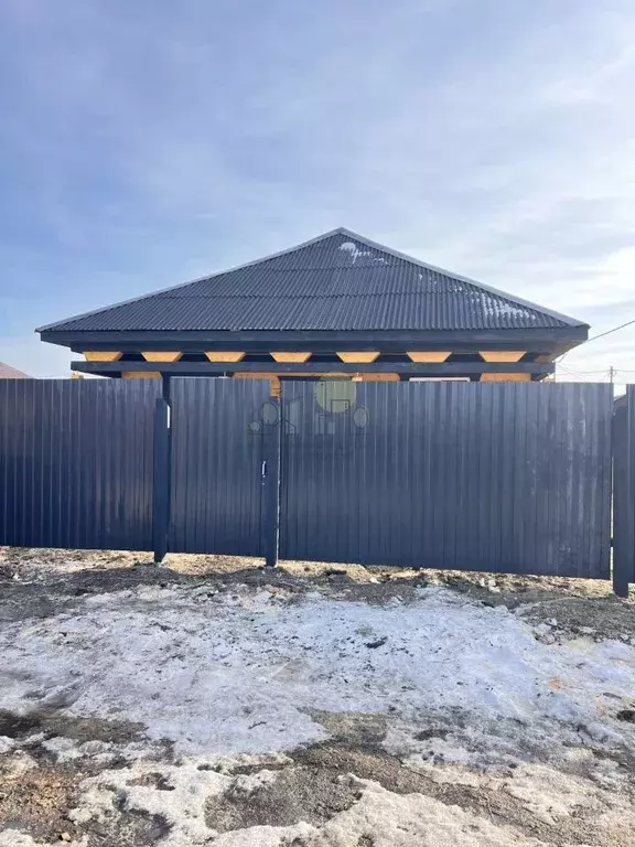 Дом в Иркутская область, Иркутский муниципальный округ, с. ... - Фото 1