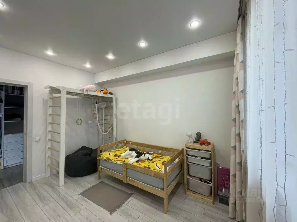 3-к кв. Алтай, Горно-Алтайск ул. Валерия Чаптынова (63.0 м) - Фото 1