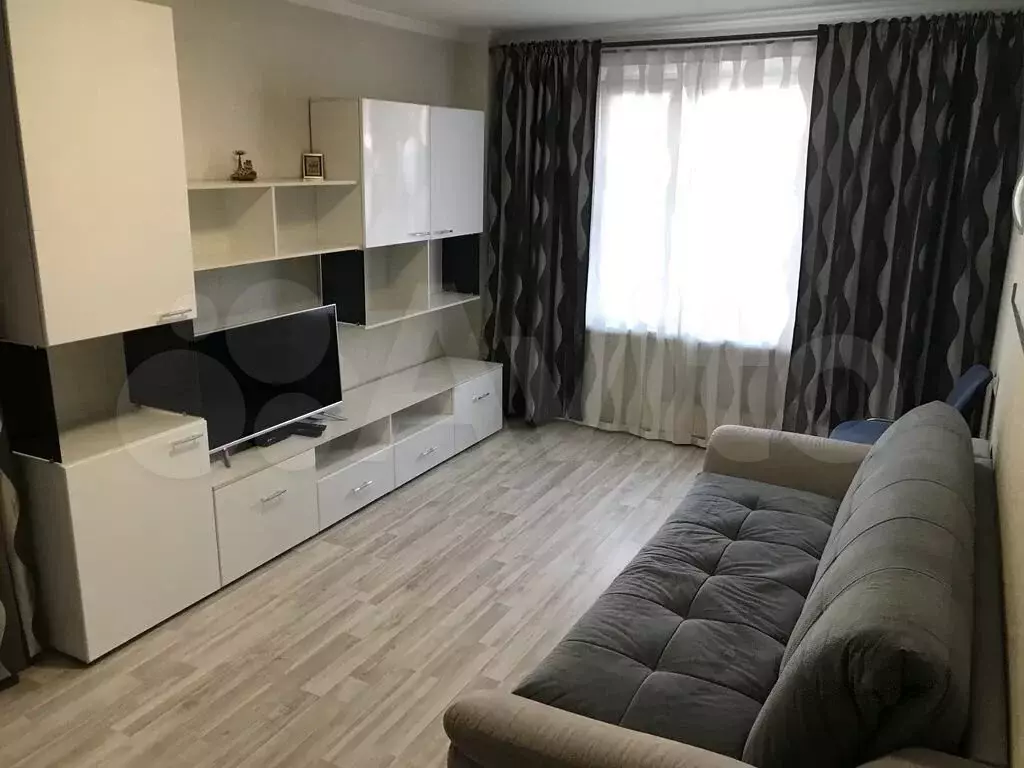 1-к. квартира, 35 м, 2/9 эт. - Фото 0