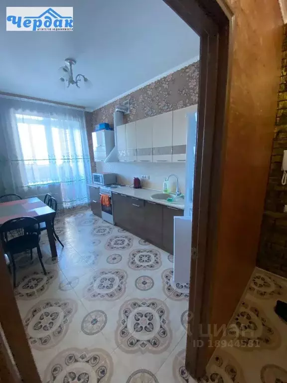 2-к кв. Омская область, Омск ул. Красный Путь, 105к1 (60.0 м) - Фото 1