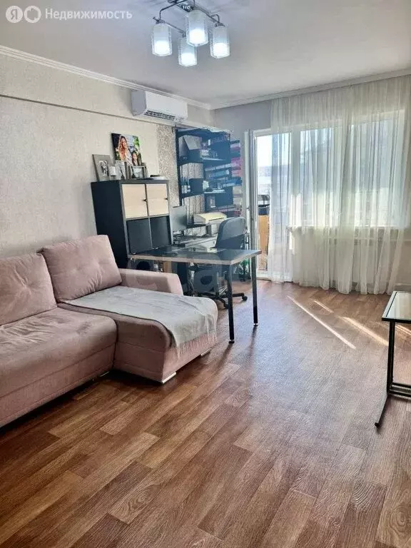 2-комнатная квартира: Омск, проспект Карла Маркса, 79А (44.9 м) - Фото 1