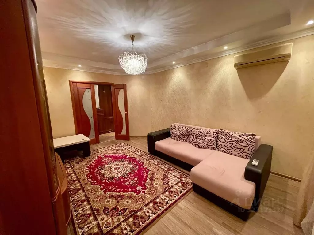 3-к кв. Волгоградская область, Волгоград ул. Елисеева, 15А (68.5 м) - Фото 1