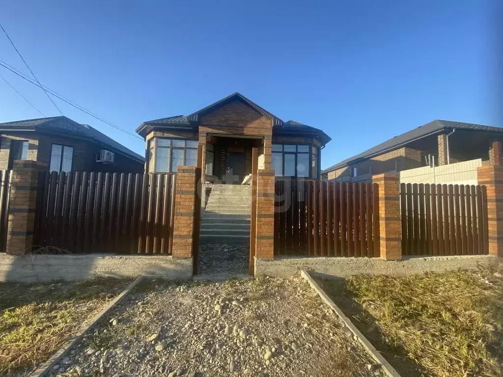 Дом в Ставропольский край, Ессентуки ул. Веселая (140 м) - Фото 1