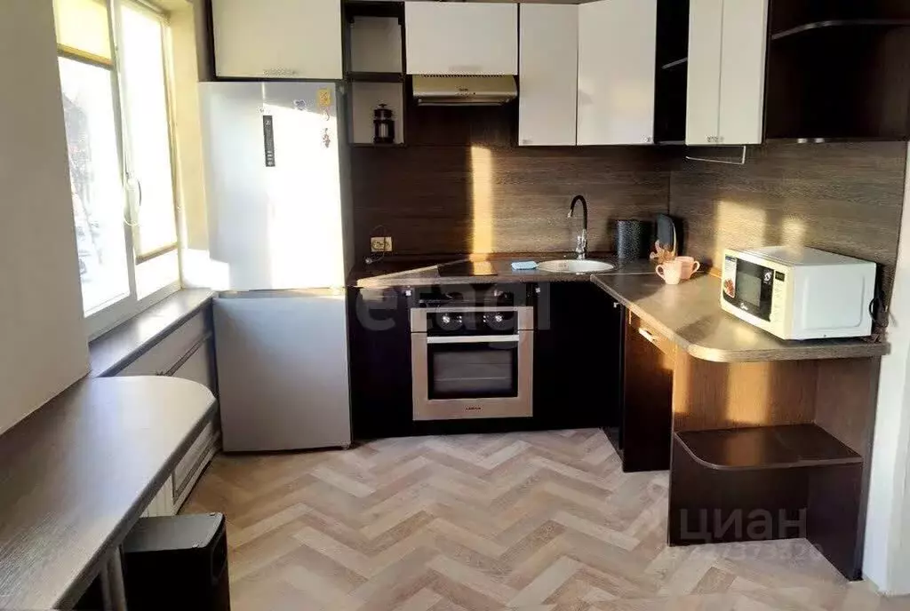 2-к кв. Иркутская область, Иркутск ул. 4-я Советская, 100 (43.0 м) - Фото 1