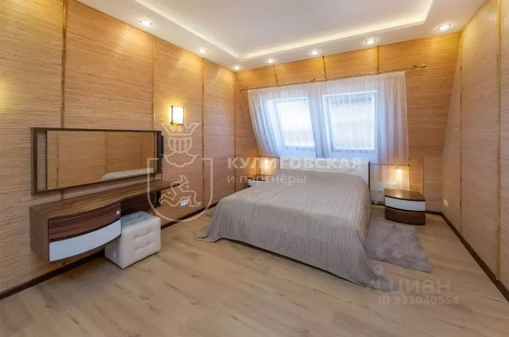 3-к кв. Свердловская область, Екатеринбург Карасьеозерский-2 мкр, ул. ... - Фото 1