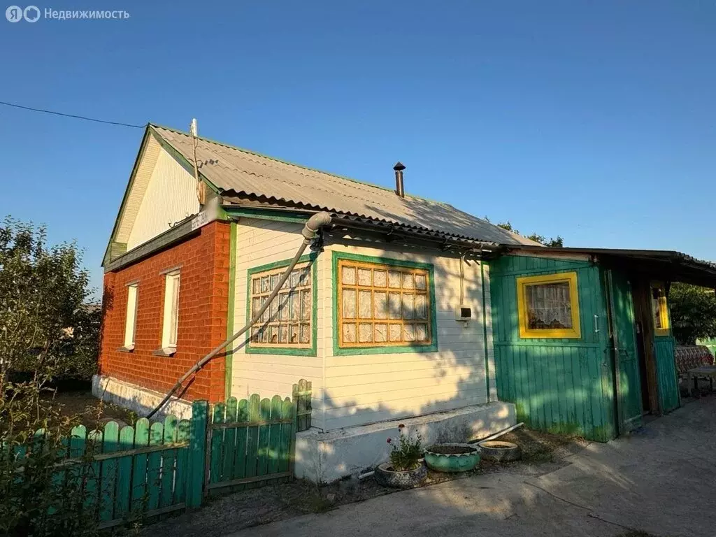 Дом в Челябинская область, Варненский муниципальный округ, посёлок ... - Фото 2