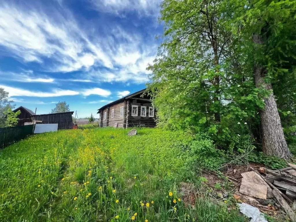 Дом в Вологодская область, с. Сямжа ул. Тимонинская, 13 (150 м) - Фото 1