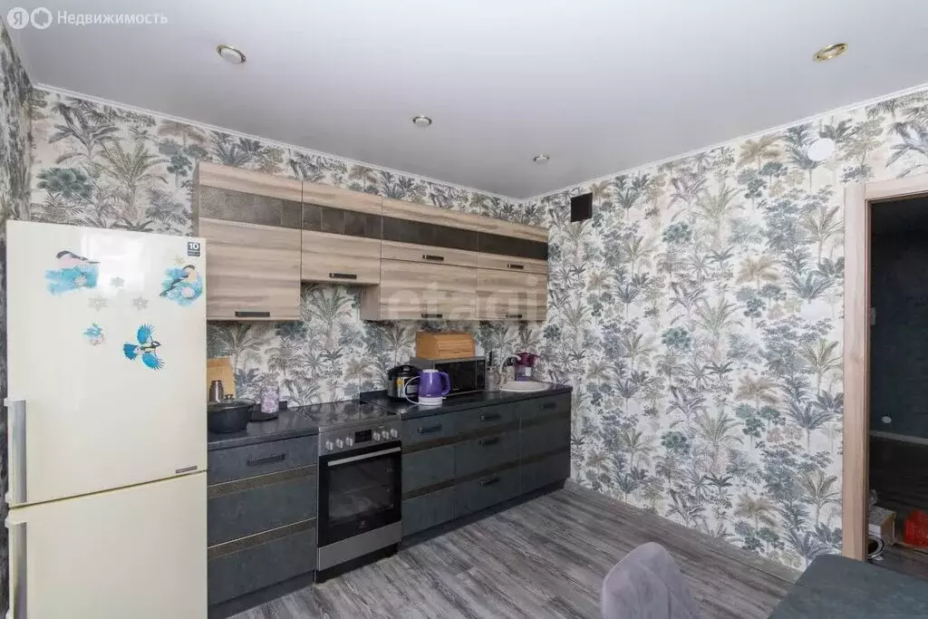 3-комнатная квартира: Ишим, улица Калинина, 135 (67.3 м) - Фото 1