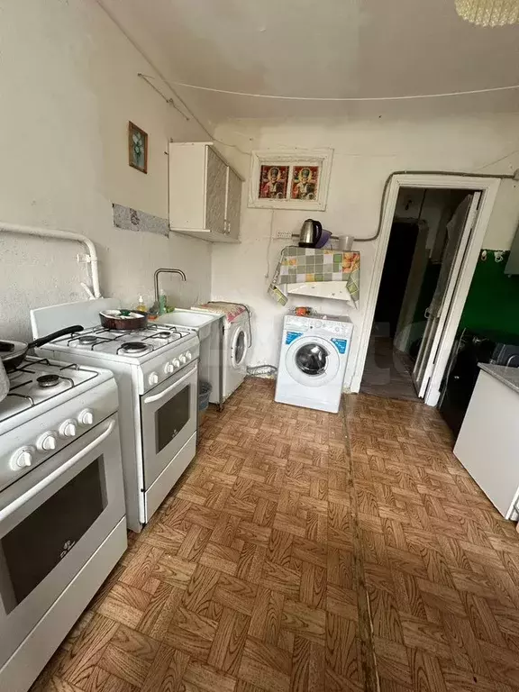 Комната 17 м в 5-к., 2/5 эт. - Фото 0
