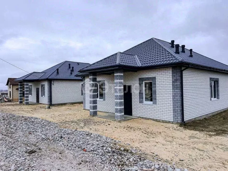 Дом в Волгоградская область, Городище рп ул. Воинов-интернационалистов ... - Фото 1