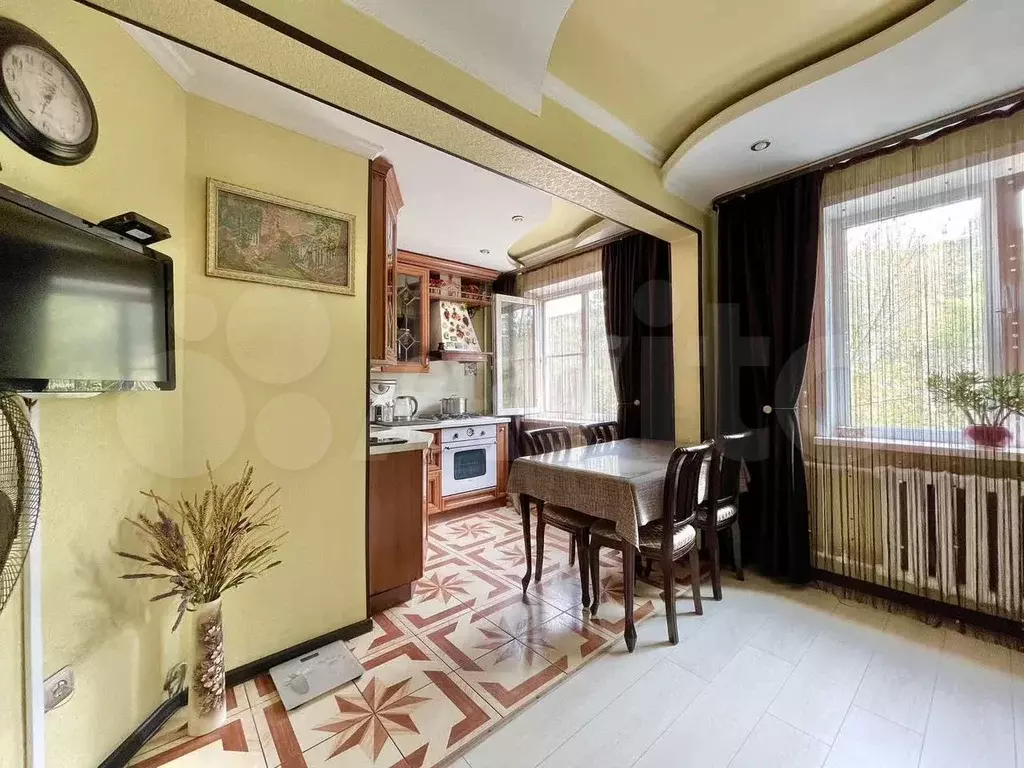 3-к. квартира, 55 м, 3/5 эт. - Фото 0