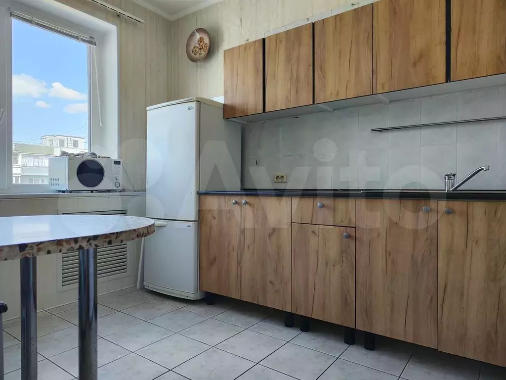 2-к. квартира, 56 м, 9/9 эт. - Фото 0