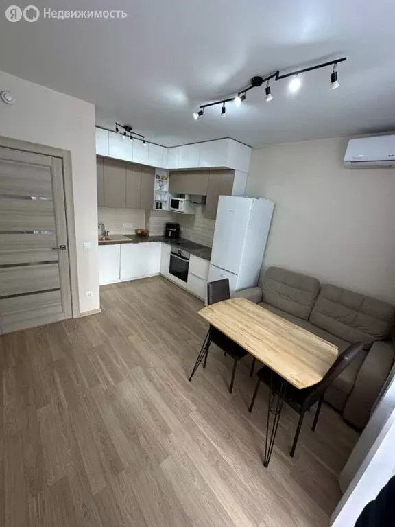 1-комнатная квартира: Екатеринбург, улица Крауля, 170 (38 м) - Фото 2