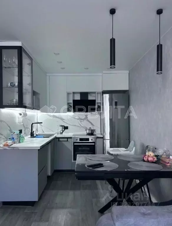 1-к кв. Тюменская область, Тюмень ул. Первооткрывателей, 2 (37.4 м) - Фото 1