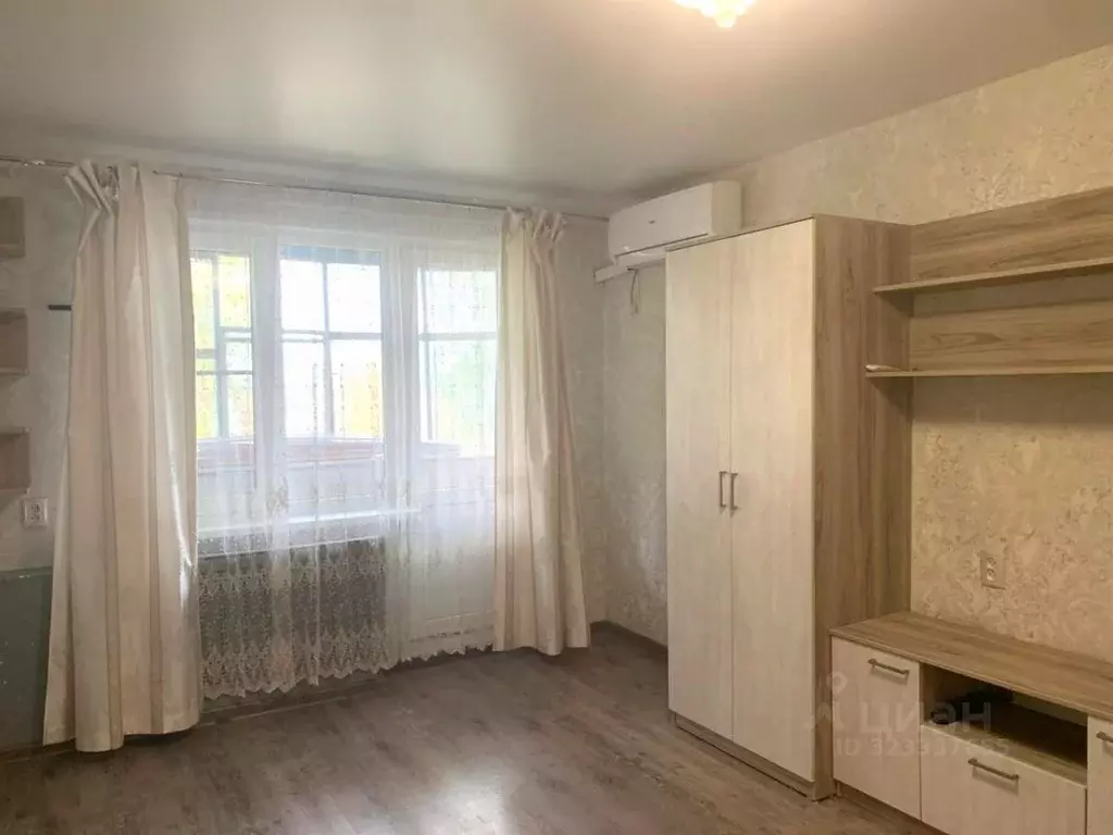 2-к кв. Волгоградская область, Волгоград ул. Одоевского, 82 (42.5 м) - Фото 1