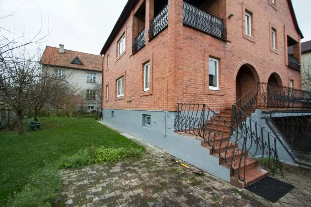Дом в Калининград, улица Радистов (298.9 м) - Фото 1