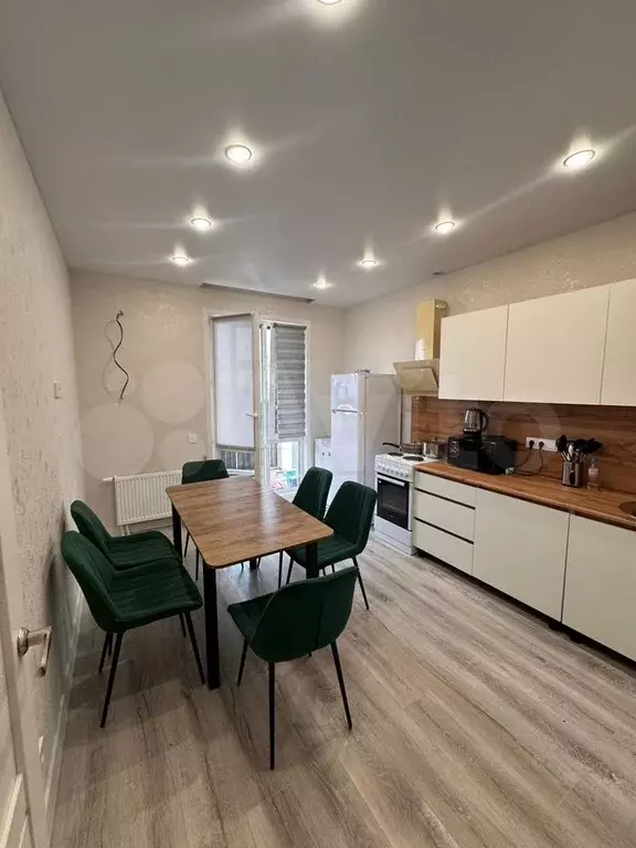 3-к. квартира, 81 м, 8/9 эт. - Фото 0