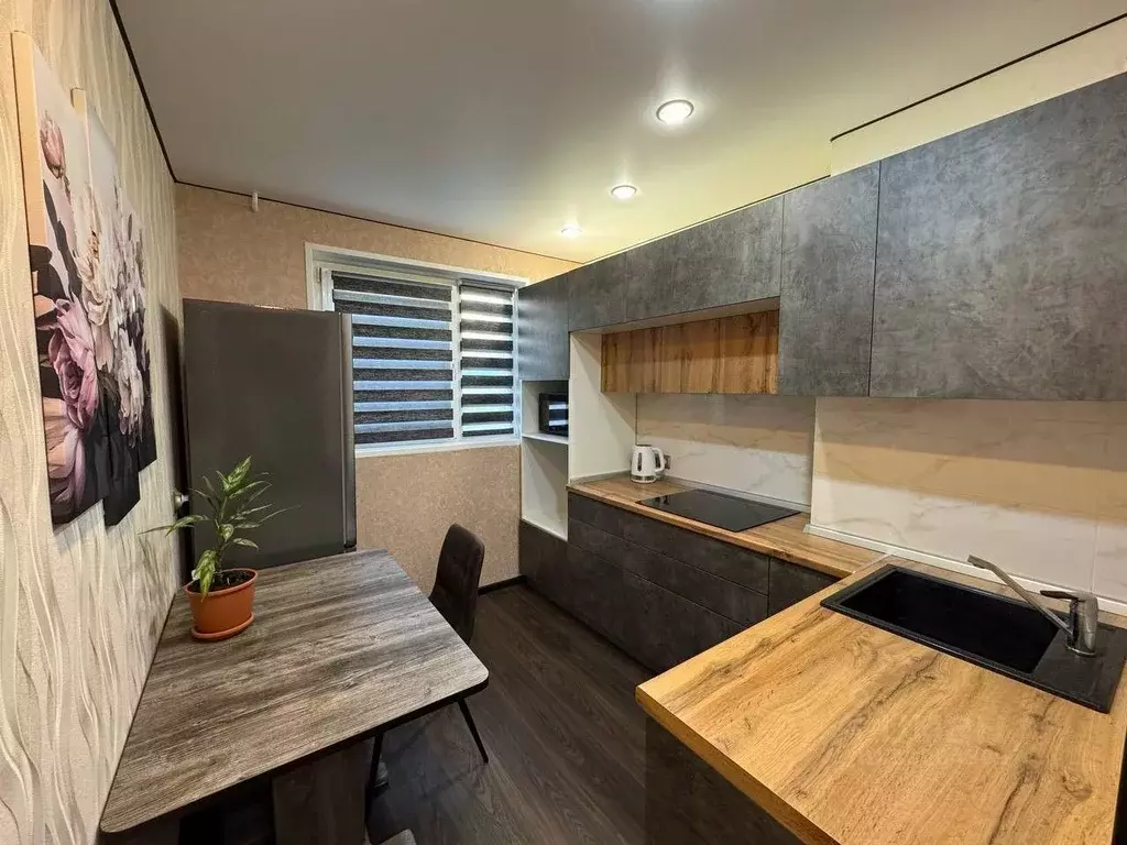 3-к кв. Мурманская область, Мурманск проезд Связи, 13 (59.3 м) - Фото 1