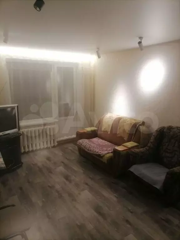 2-к. квартира, 45 м, 1/9 эт. - Фото 1