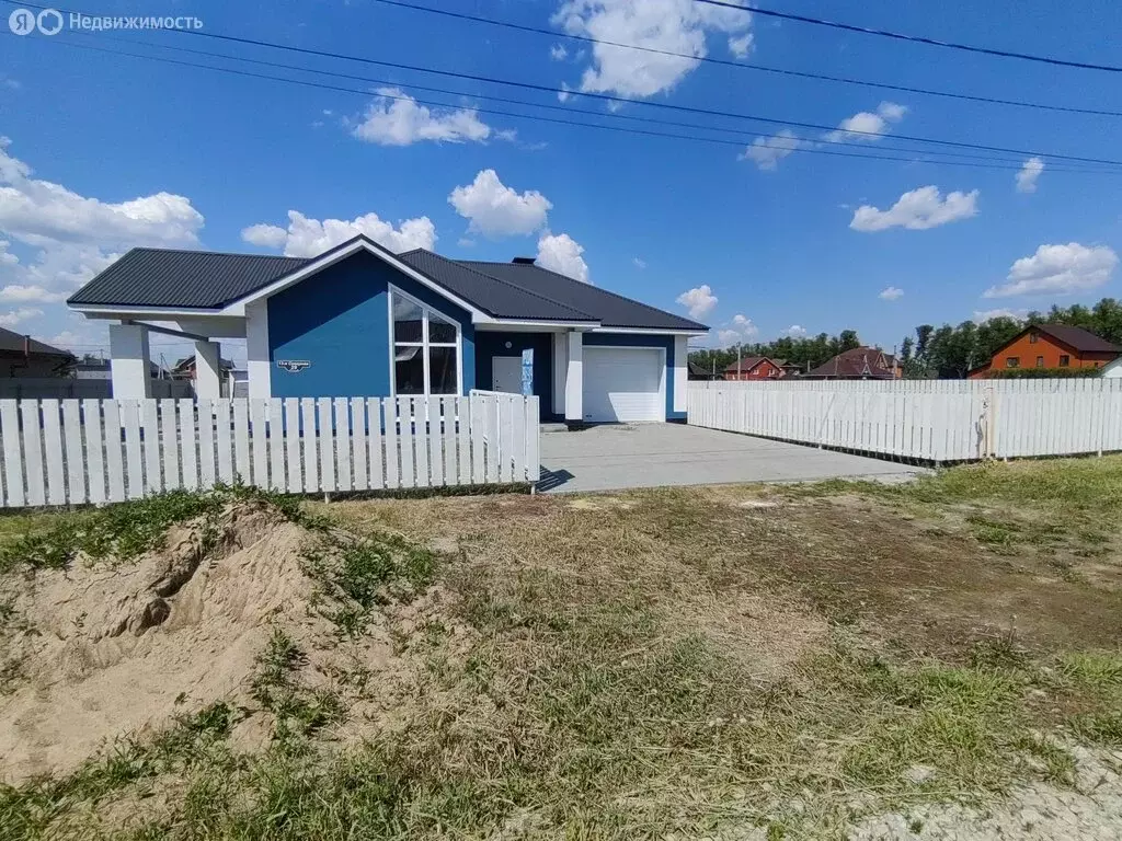 Дом в Омский район, село Усть-Заостровка (190 м) - Фото 1