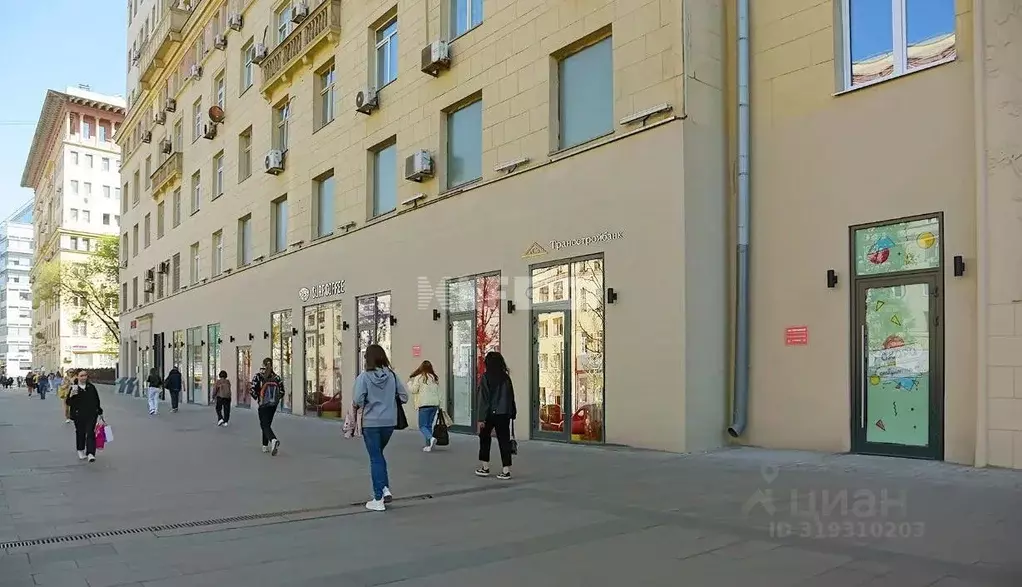 Помещение свободного назначения в Москва ул. Земляной Вал, 25 (58 м) - Фото 1