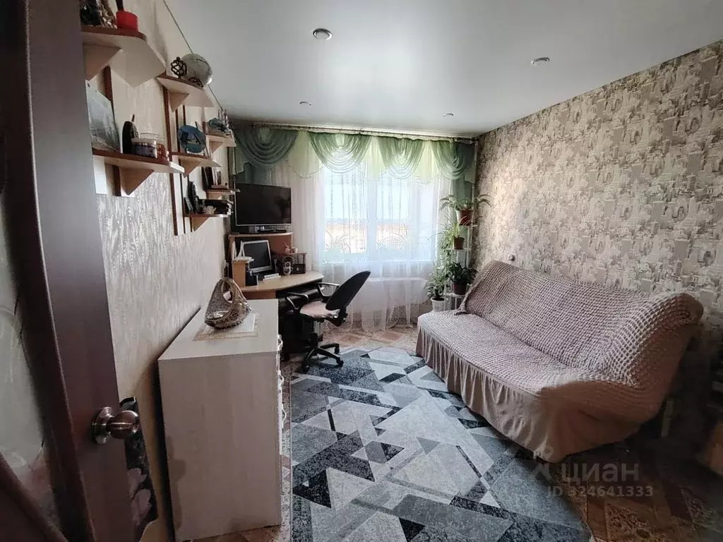 4-к кв. Оренбургская область, Орск пос. ОЗТП, ул. Юлина, 8 (73.4 м) - Фото 1