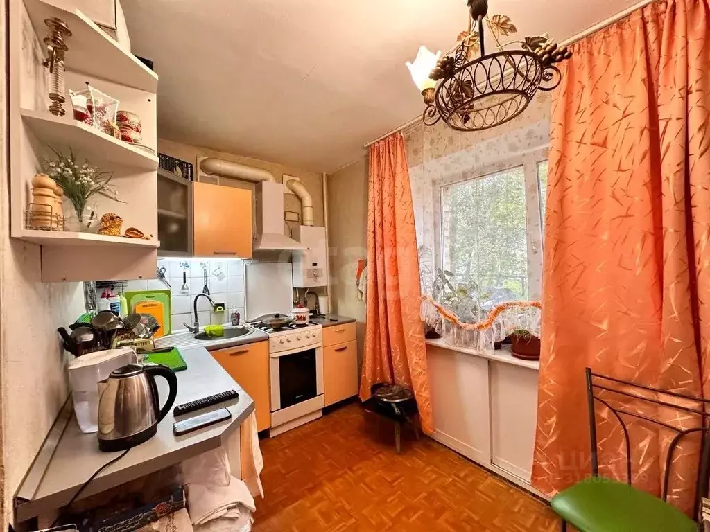 3-к кв. Коми, Ухта пос. УРМЗ, ул. Островского, 9 (64.4 м) - Фото 1