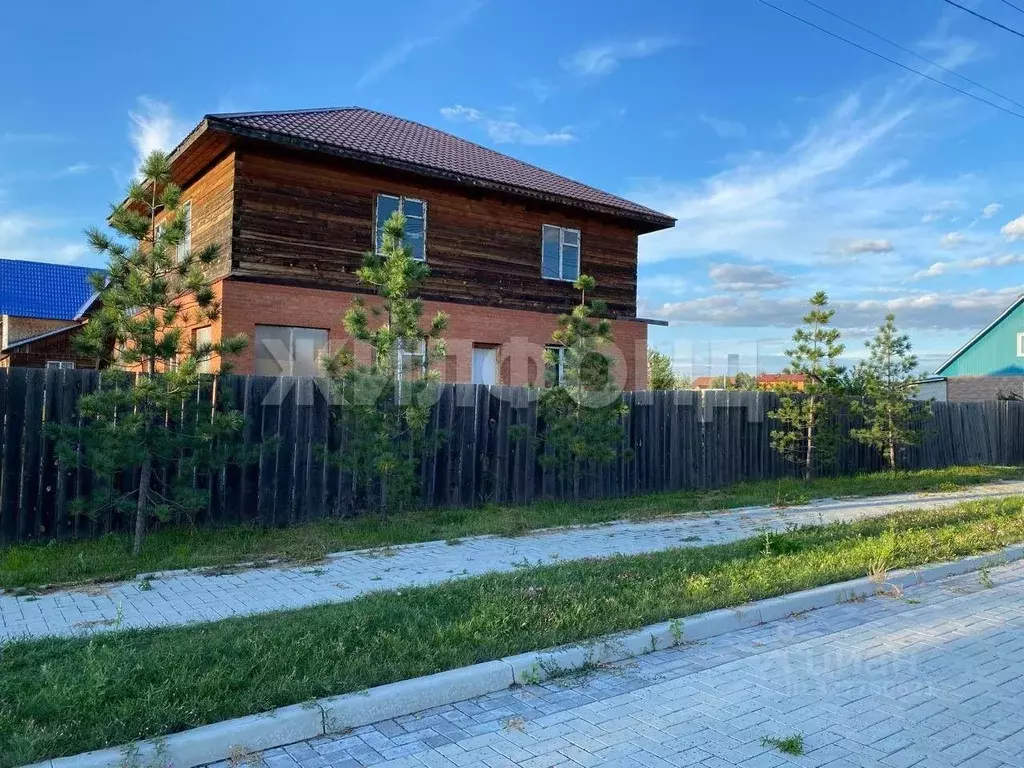 Дом в Хакасия, Абакан Дружная ул. (200 м) - Фото 2