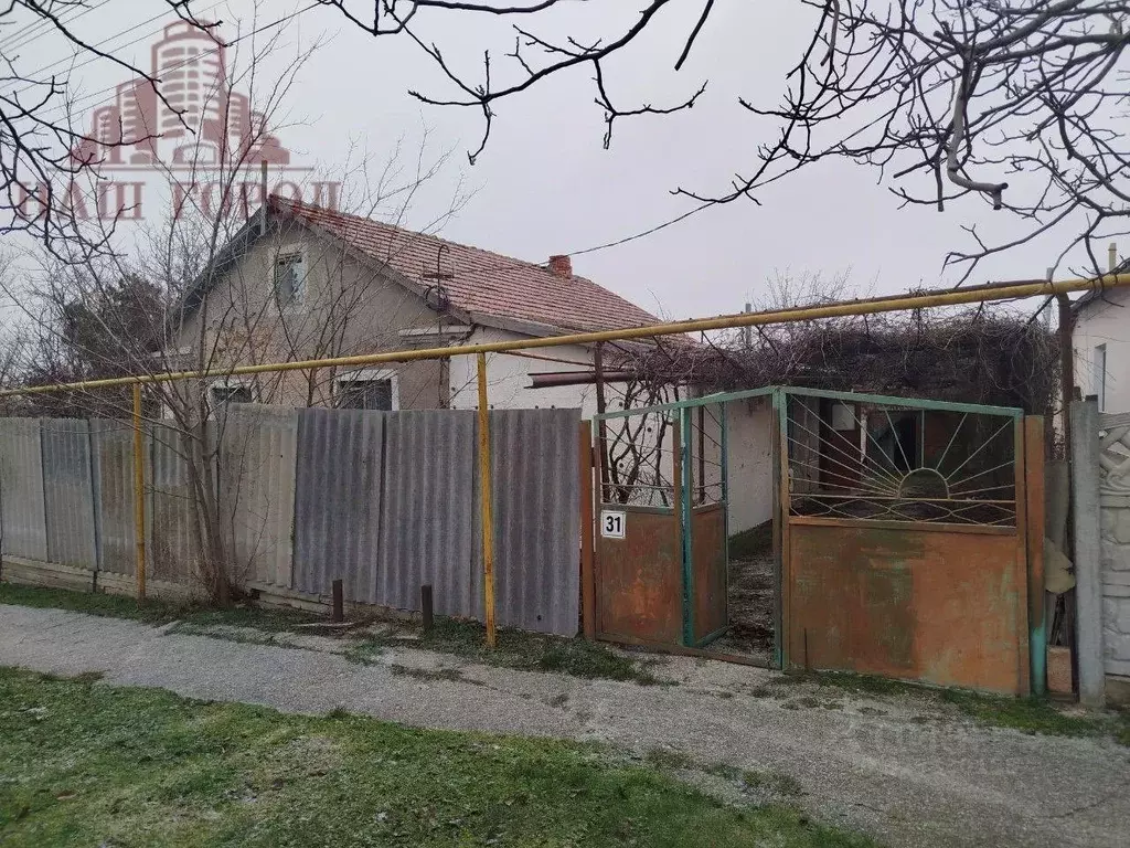 Дом в Крым, Феодосия муниципальный округ, с. Насыпное ул. ... - Фото 1