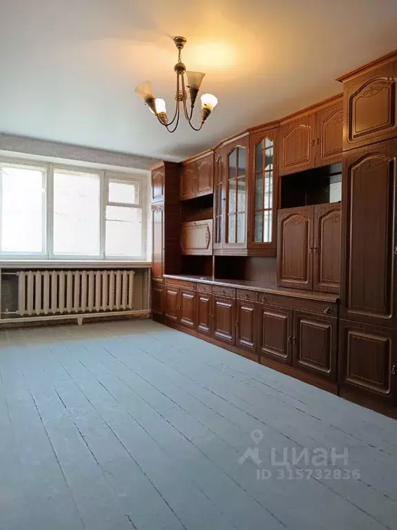 1-к кв. Волгоградская область, Волгоград ул. Таращанцев, 63 (33.0 м) - Фото 0