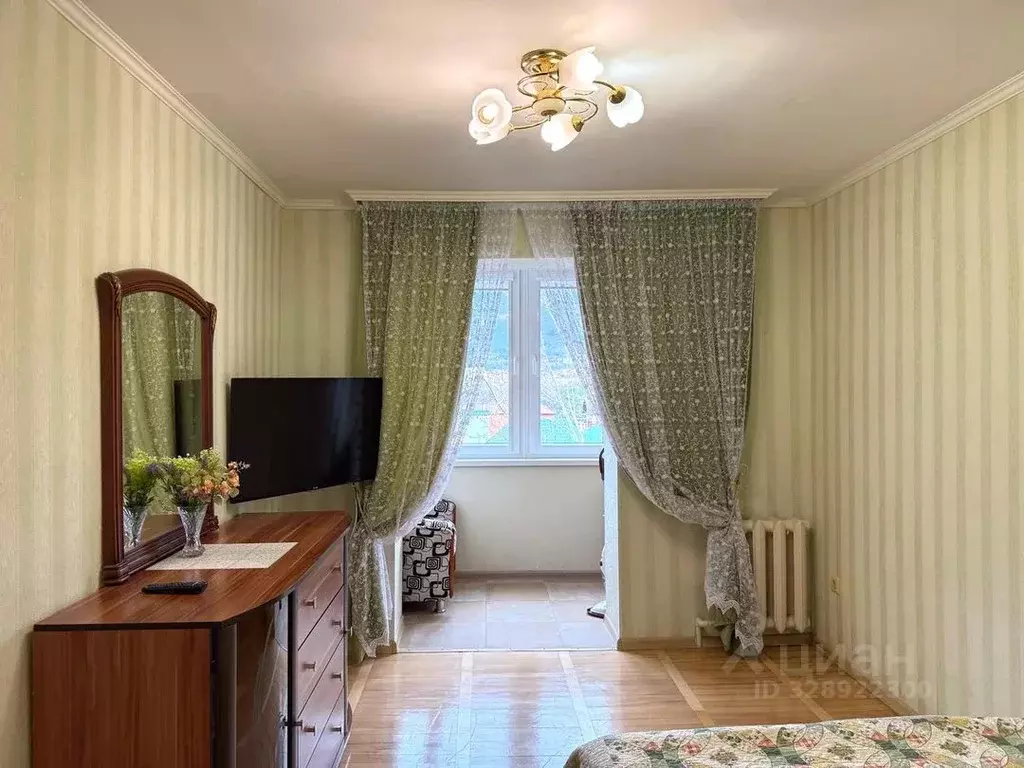 3-к кв. Краснодарский край, Геленджик ул. Нахимова, 14 (62.0 м) - Фото 2